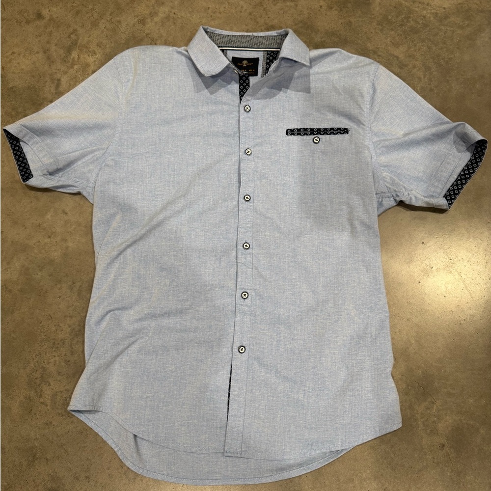 Stylish Light Blue Men's Casual Shirt